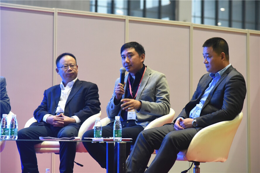 北京調良寵物職業培訓學校校長何軍先生闡述中國目前的寵物培訓機構現狀